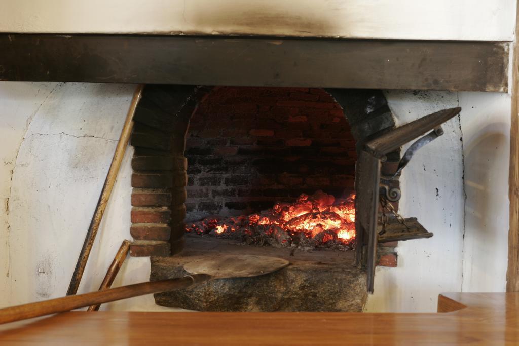 Posada El Zaguan Turégano Exteriör bild