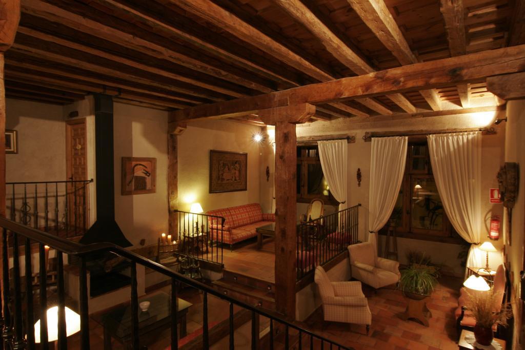 Posada El Zaguan Turégano Exteriör bild
