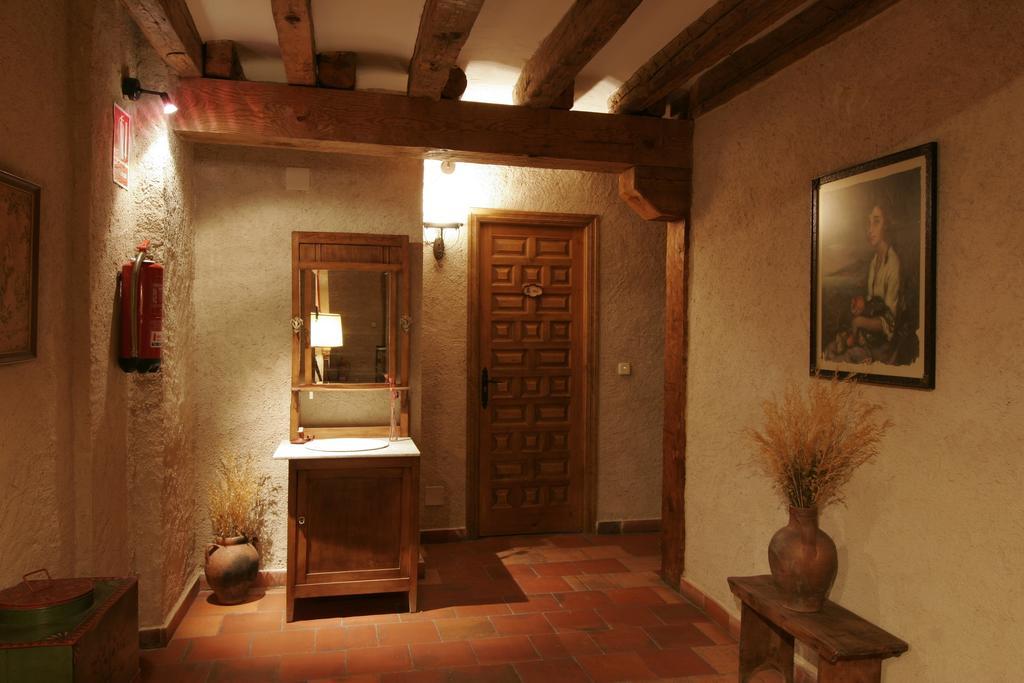 Posada El Zaguan Turégano Rum bild